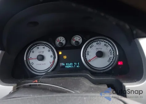 2008 Ford Focus Se/Ses from USA, damaged, VIN 1FAHP33N08W111573